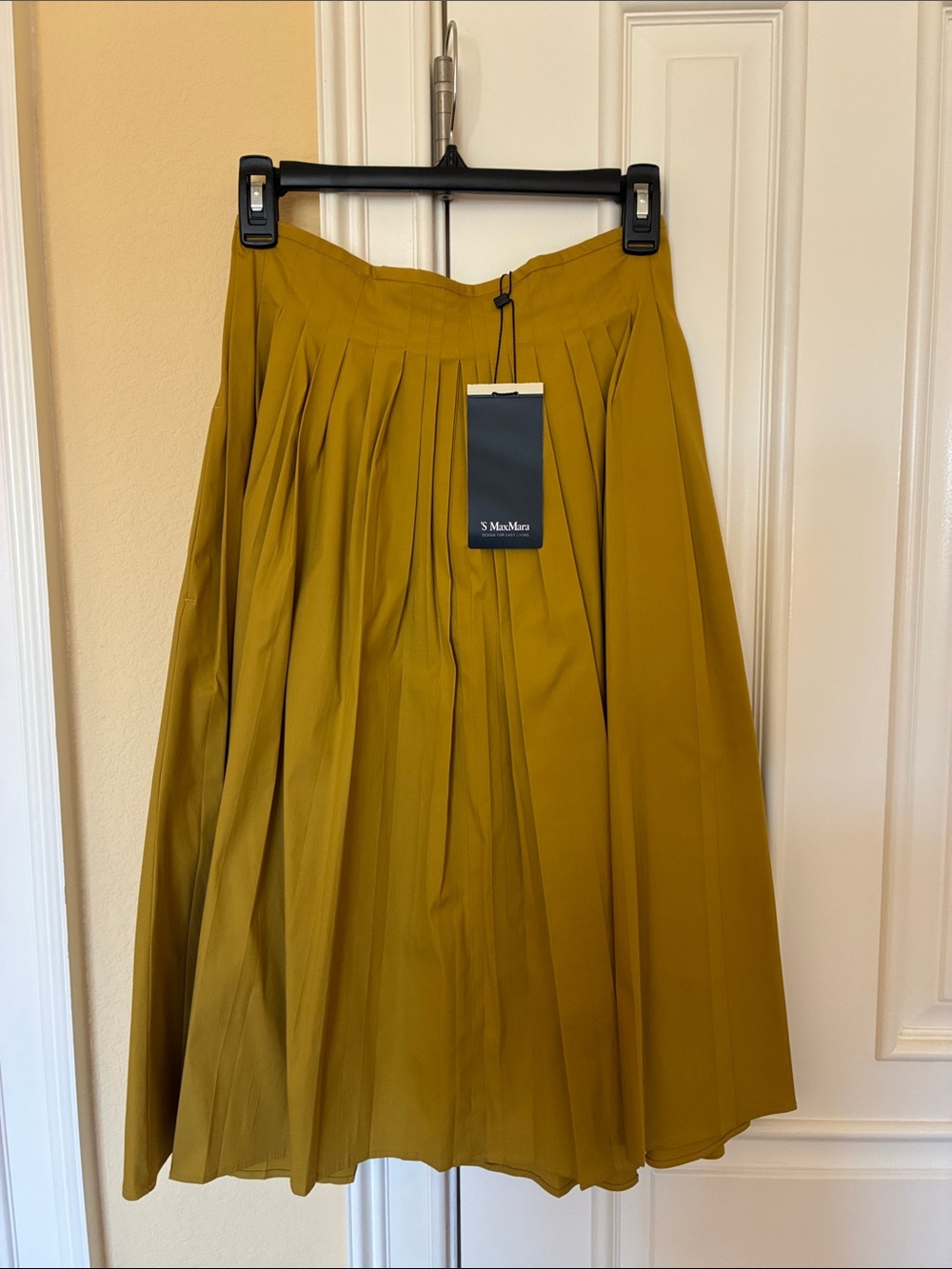 MaxMara Olive-Gold Pleated A-Line Midi Skirt